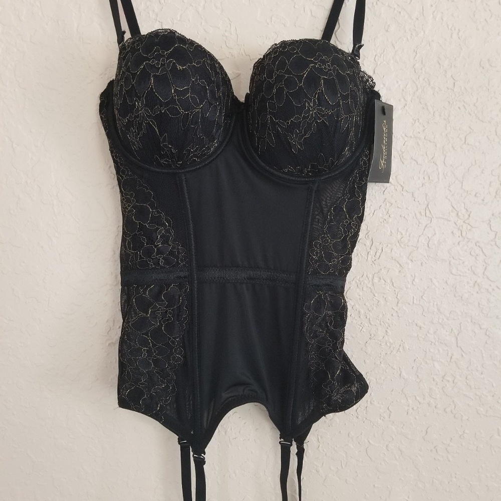 Black corset/bustier